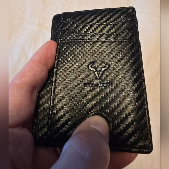 EUC Bulliant slim wallet card holder - Picture 5 of 5